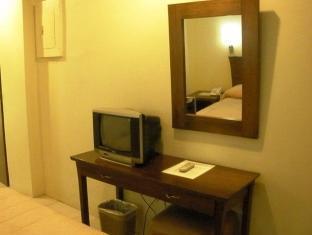 Isabel Suites Laoag Exterior foto
