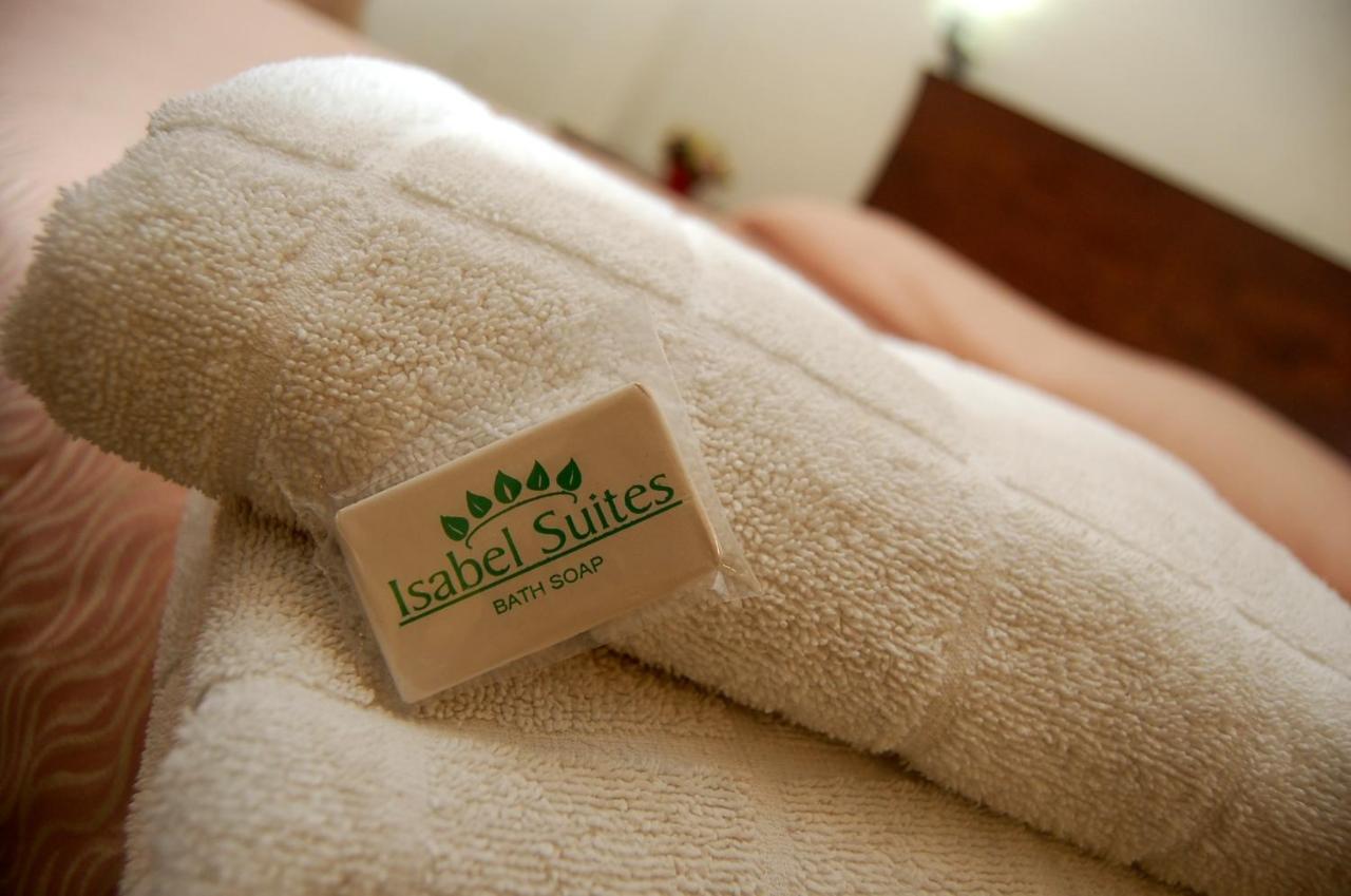 Isabel Suites Laoag Habitación foto